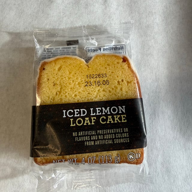 Lemon Cake Iced.